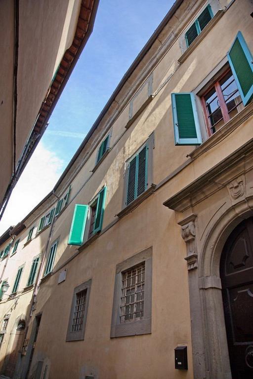 Appartamento di Lusso in Borgo Storico Toscano Bibbiena Camera foto