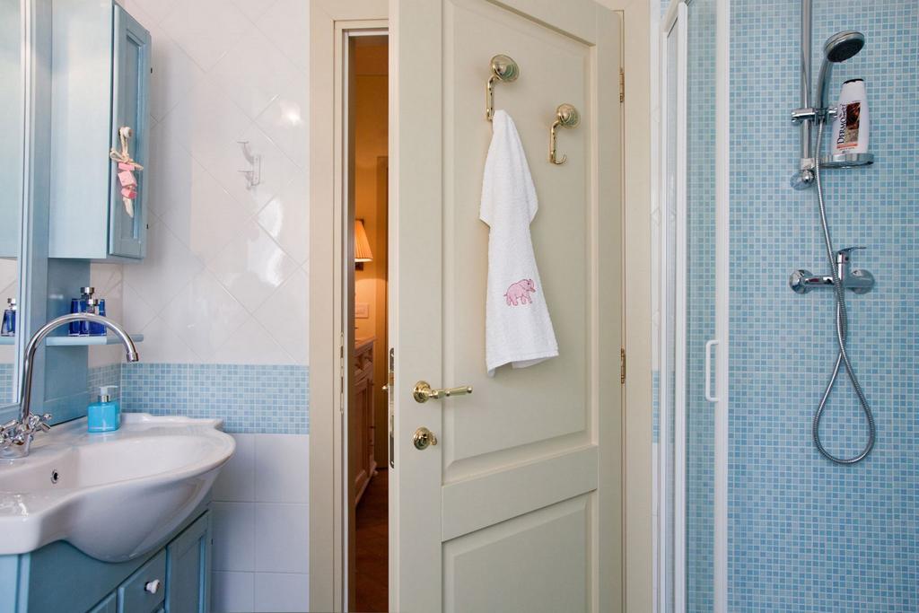 Appartamento di Lusso in Borgo Storico Toscano Bibbiena Camera foto