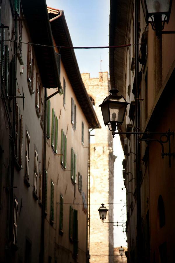 Appartamento di Lusso in Borgo Storico Toscano Bibbiena Esterno foto